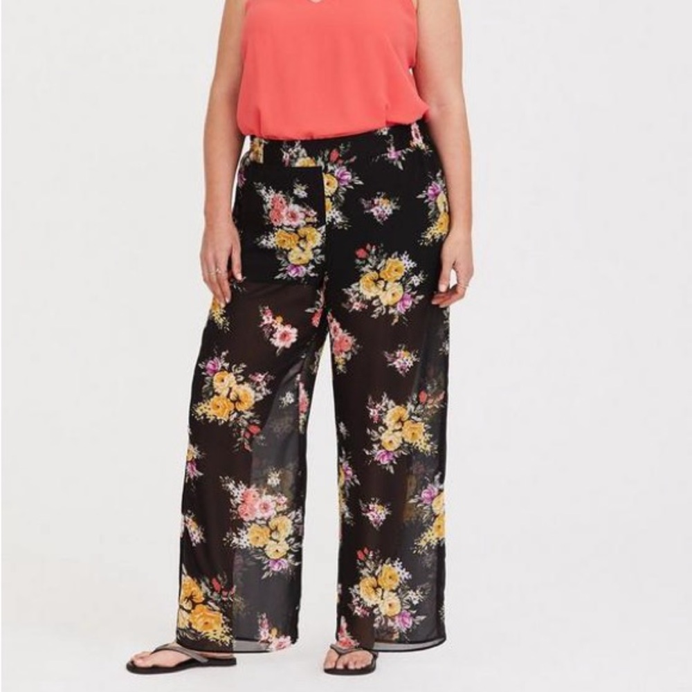 ⚡️2/$15 Torrid: Floral Black Chiffon Pants Semi Sheer | Size 1